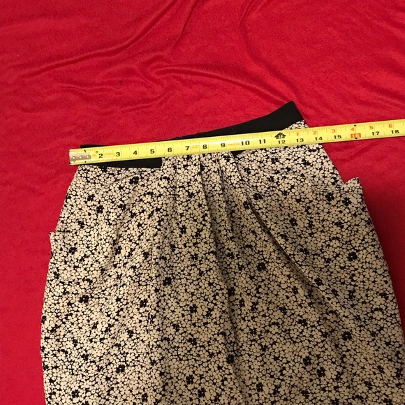 Super Trash New with Tags Floral Neutral Silk Mini Skirt - Picture 2 of 10